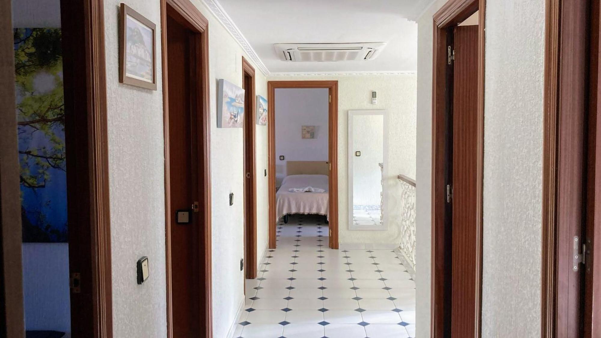 Villa Chaletเบนิดอร์ม ภายนอก รูปภาพ